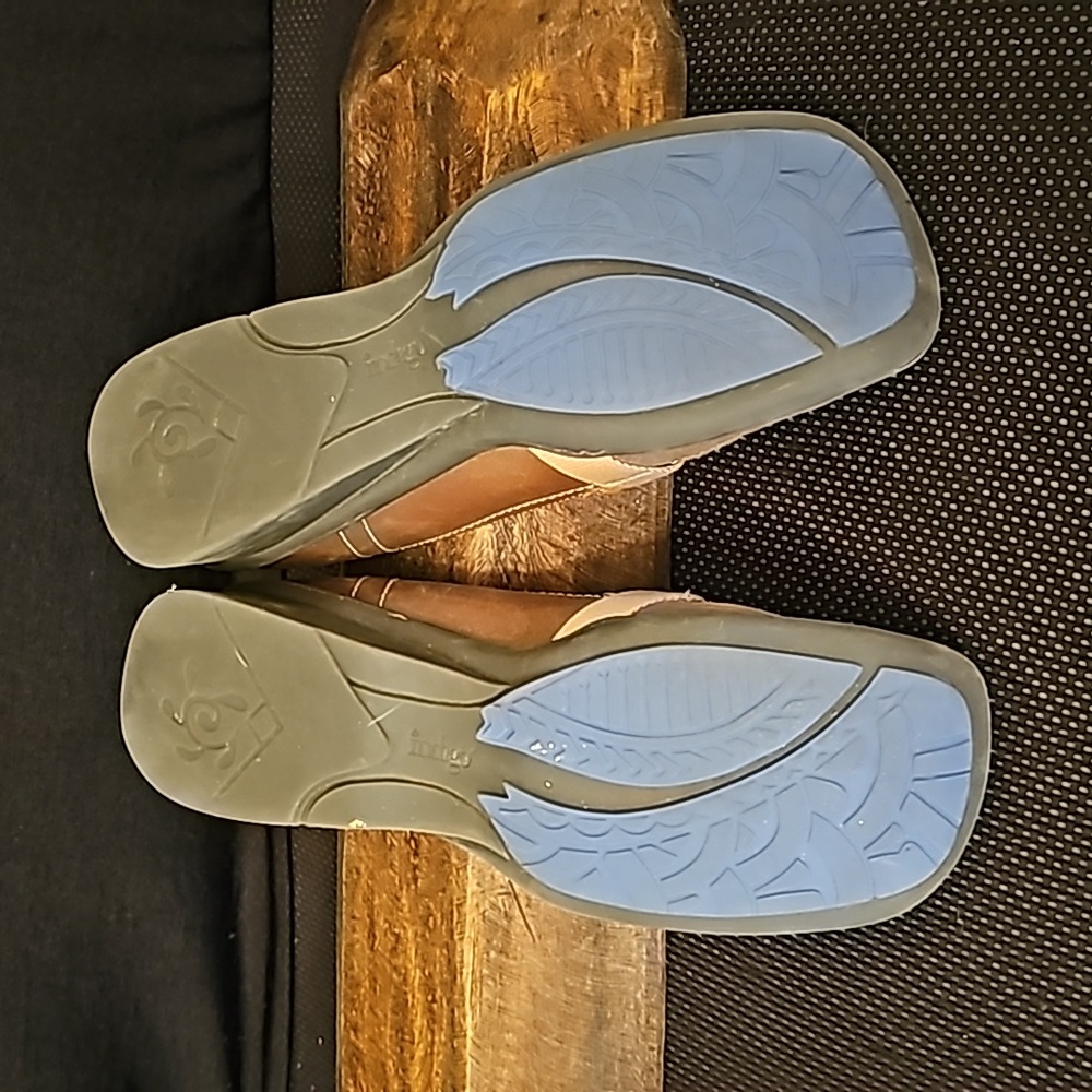Indigo Slides - Picture 4 of 5